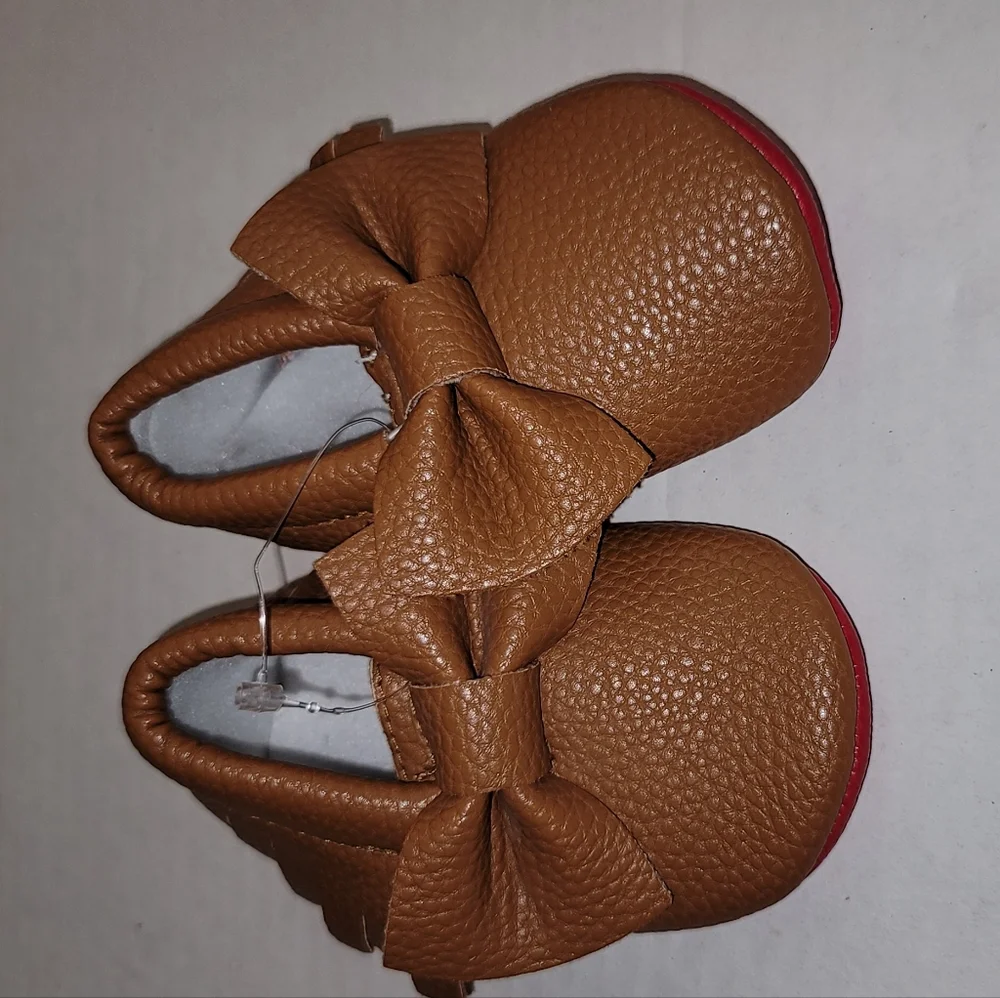Moccasin type baby Boots booties brown fringe Bow crib shoes
